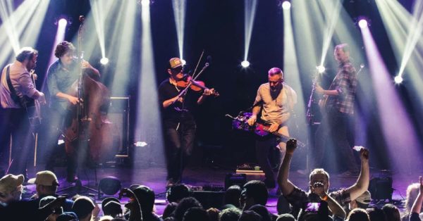 Grammy Worthy Bluegrass: Infamous Stringdusters Announce Winter Tour with Shook Twins