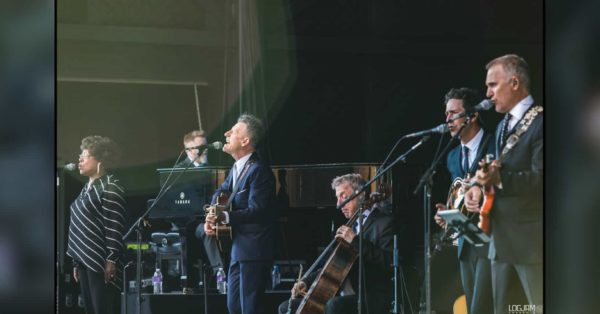 Grammy Award Winner Lyle Lovett Will Return to Montana with Large Band