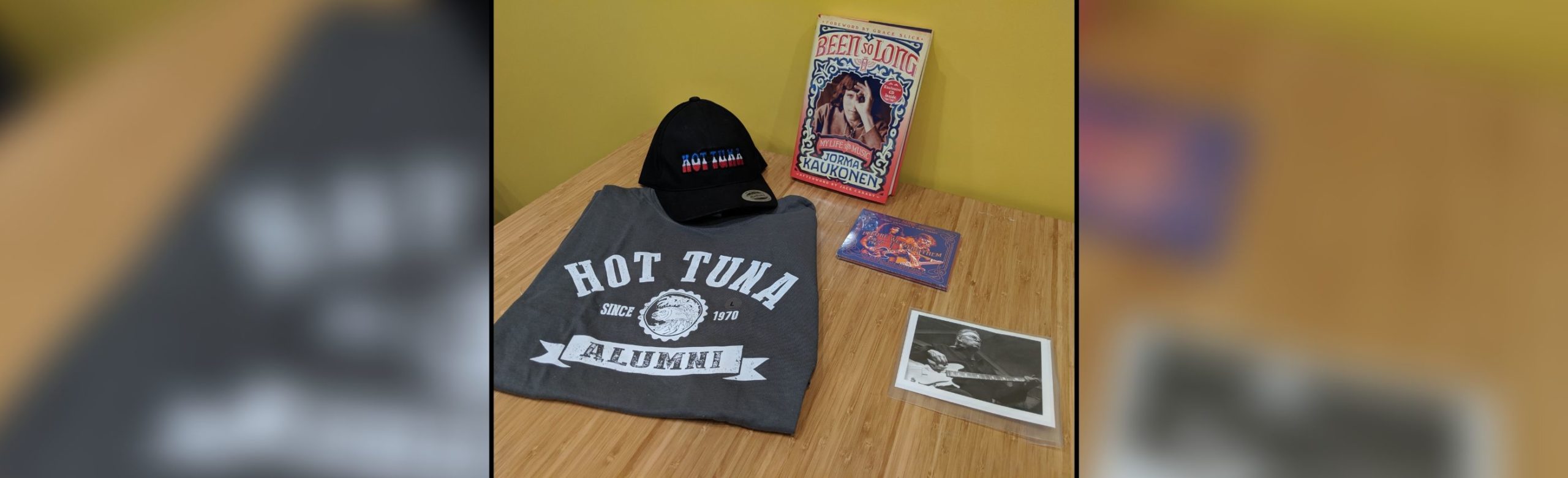 Hot Tuna Electric T-Shirt, Book, CD, Photo, Hat & Ticket Giveaway Image