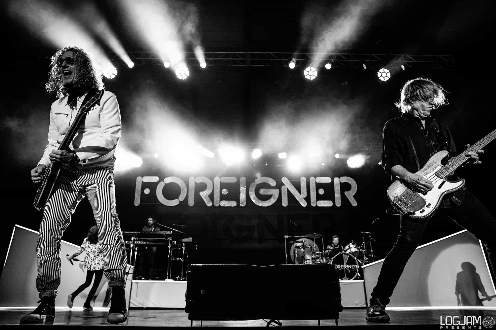 Foreigner-11