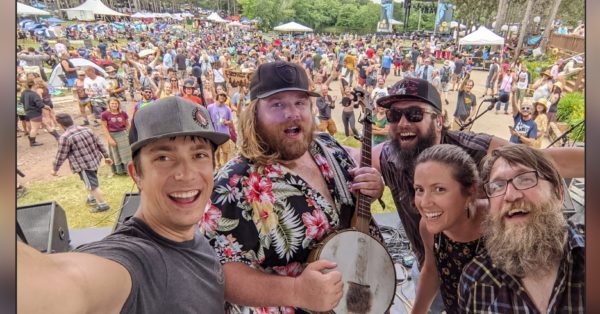 Laney Lou and the Bird Dogs Add Local Support and Announce Hawaiian Theme for New Year&#8217;s Eve at The ELM