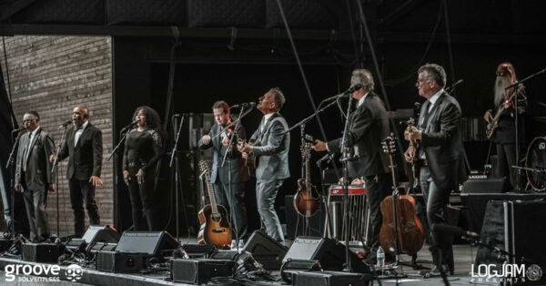 Lyle Lovett and his Large Band at the KettleHouse Amphitheater (Photo Gallery)
