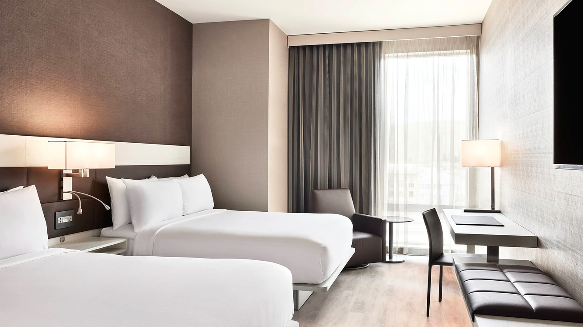 Social,-Where-To-Stay-Logjam-(AC-Hotel) AC hotel missoula