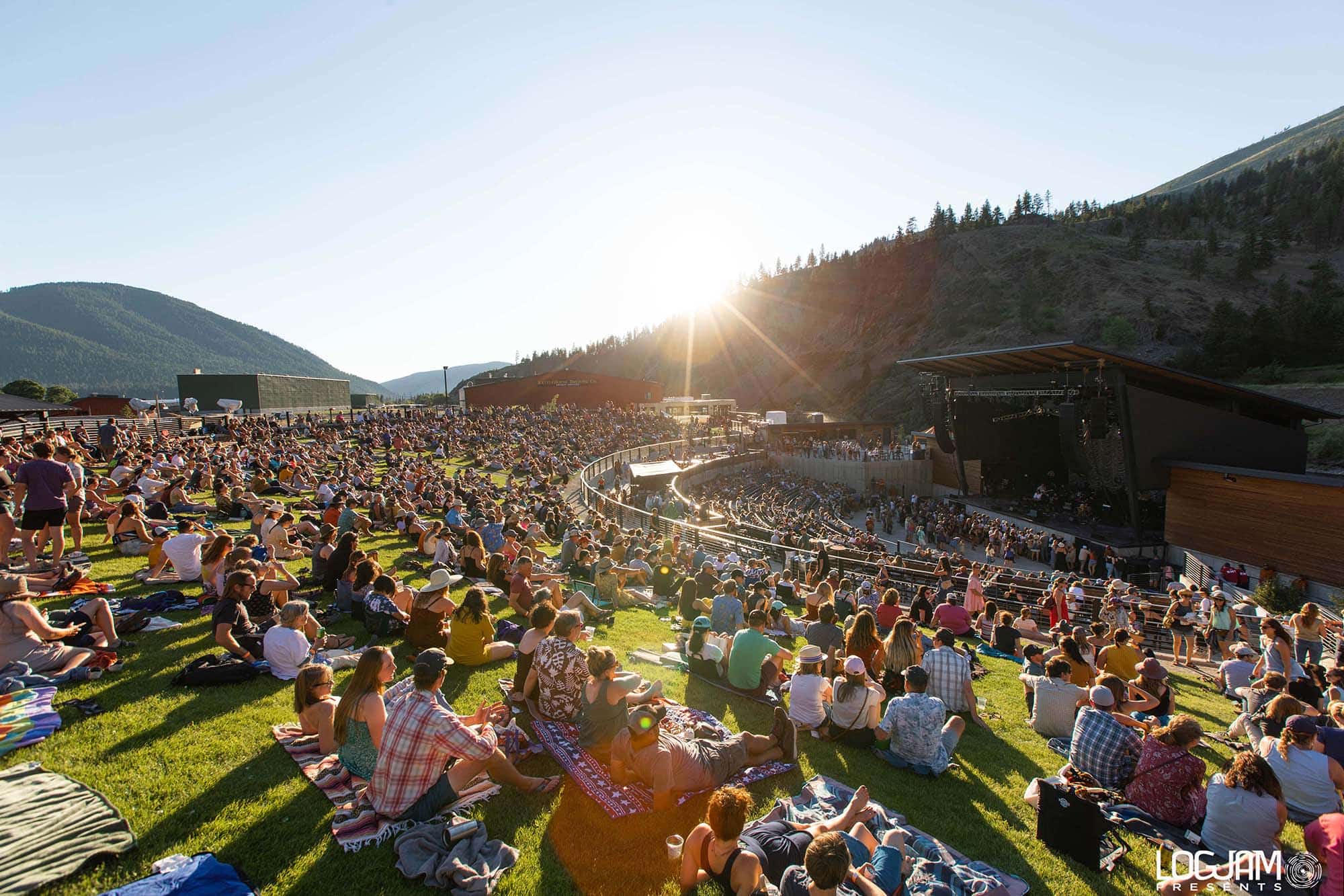 Full Venue - Sunset _Brandi Carlile Night 2-52_ (Neubauer Media) (1) Full Venue - Sunset _Brandi Carlile Night 2-52_ (Neubauer Media) (1)