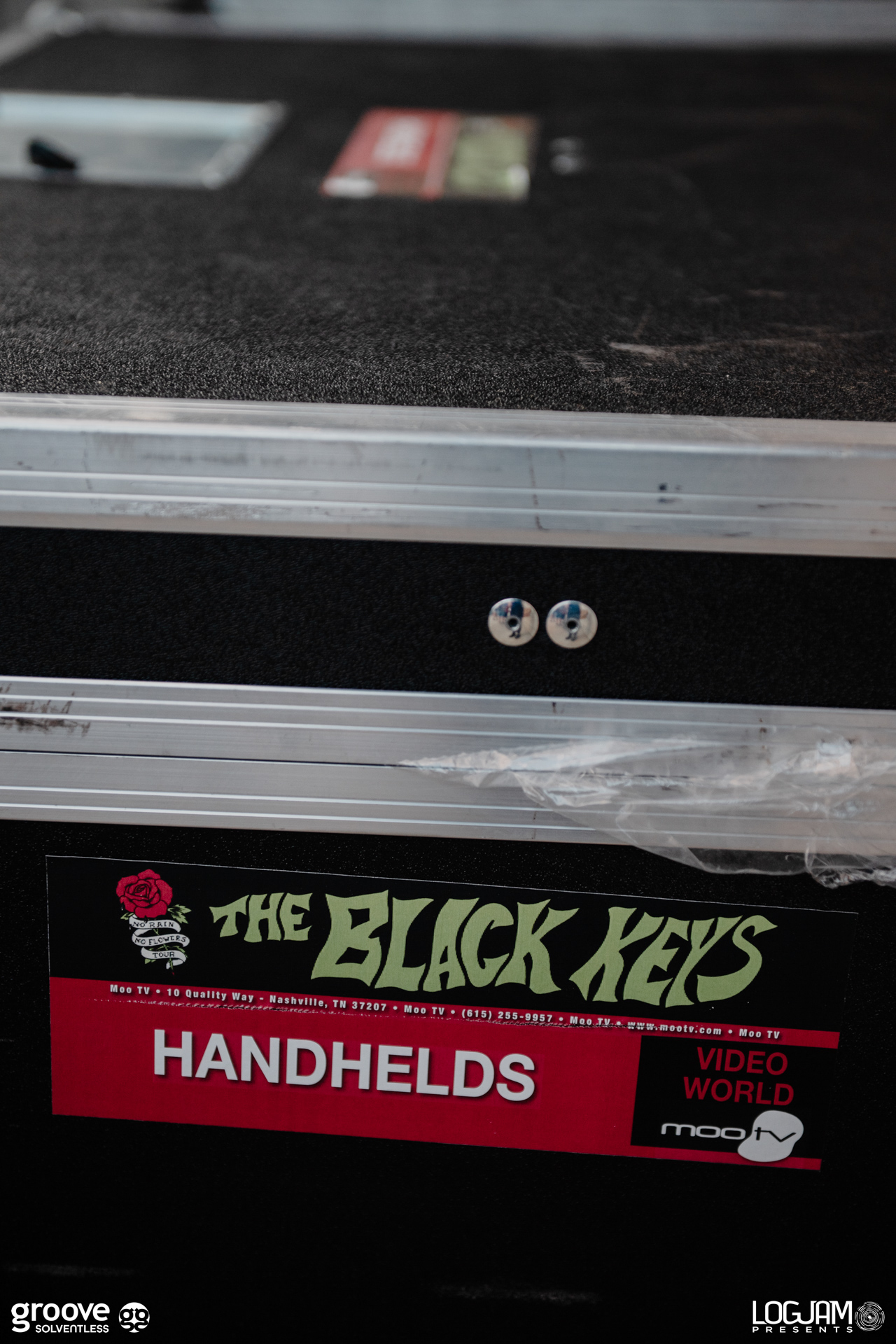 The-Black-Keys-Watermark-12