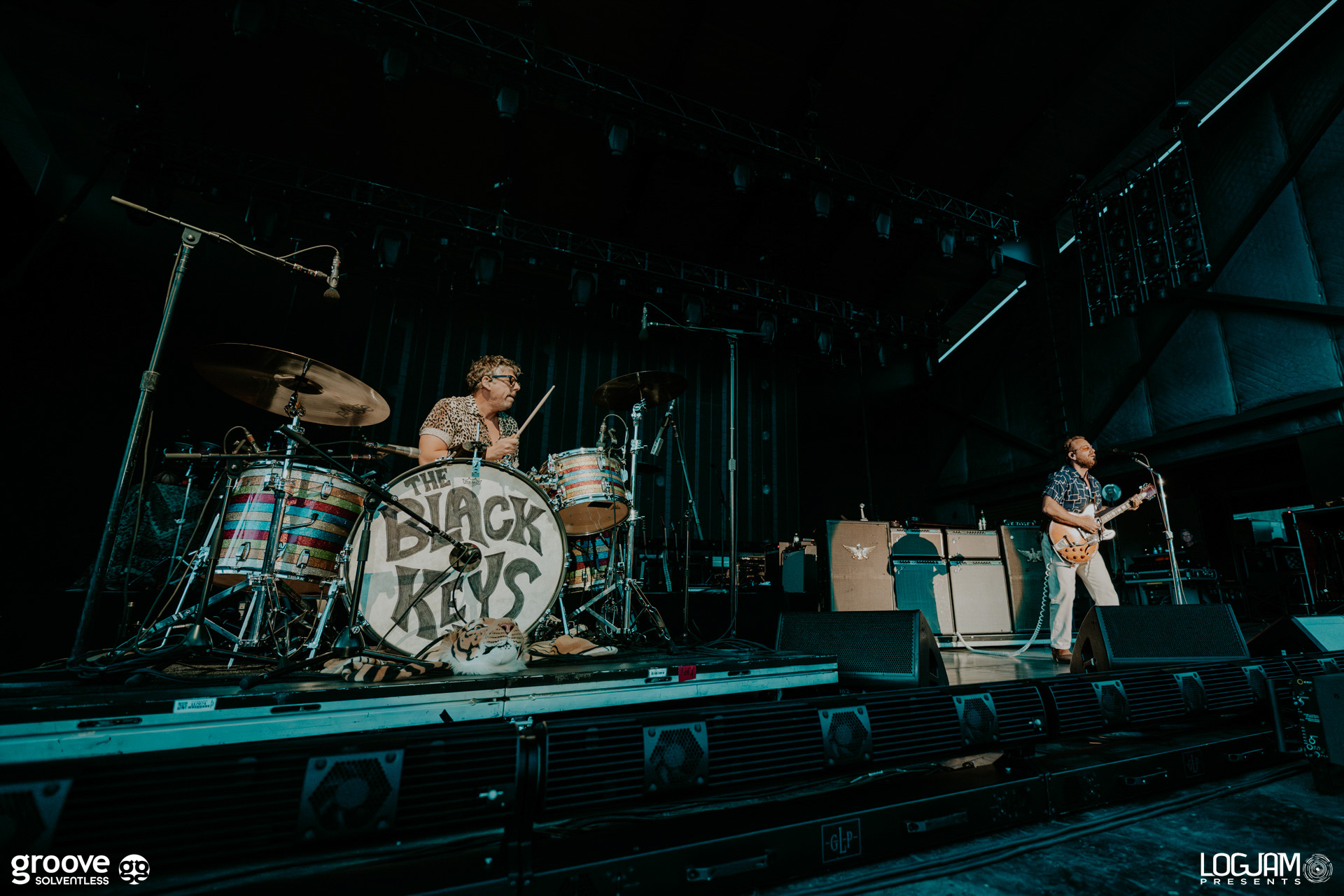 The-Black-Keys-Watermark-13