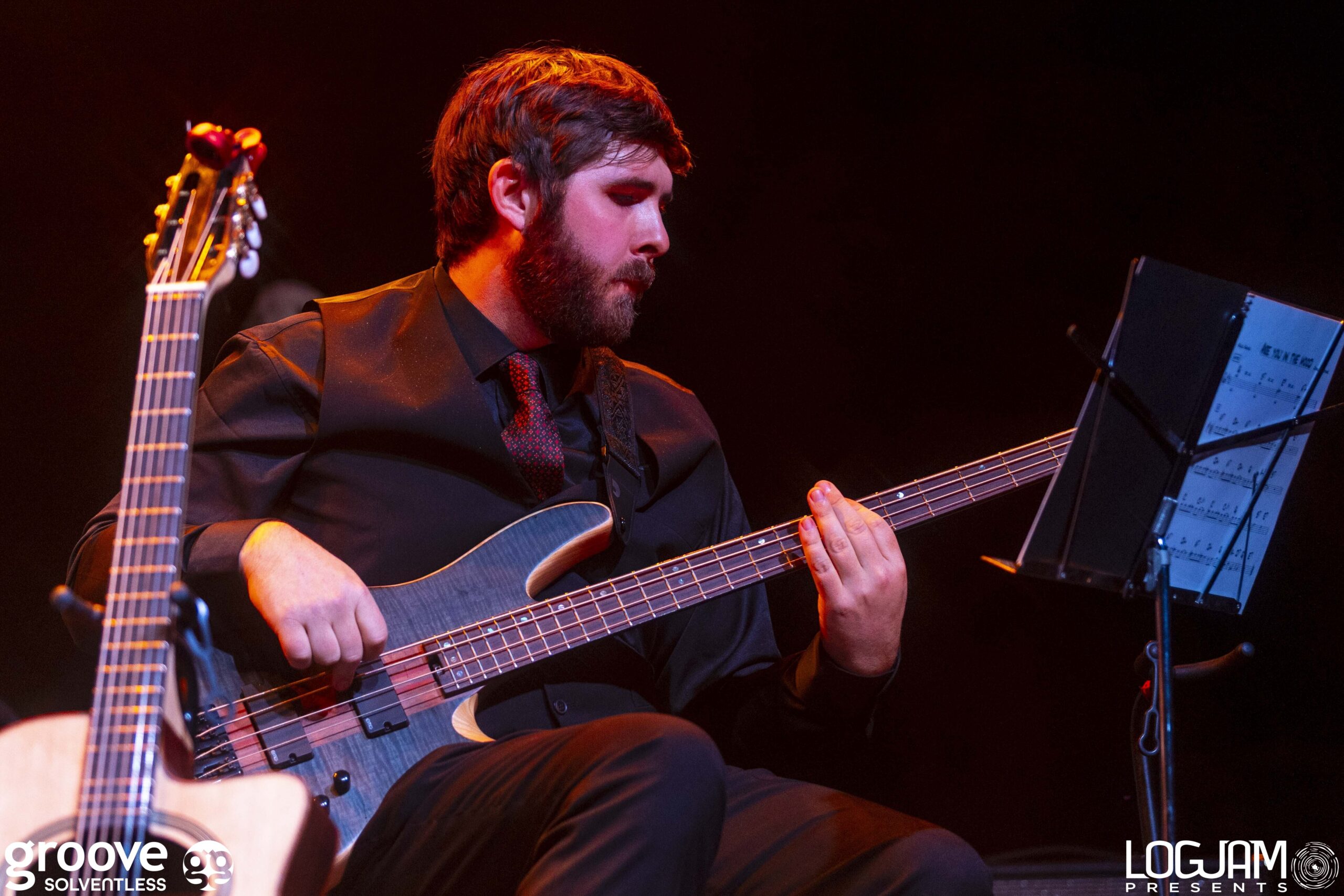 20251118_khruangbin_268_mb