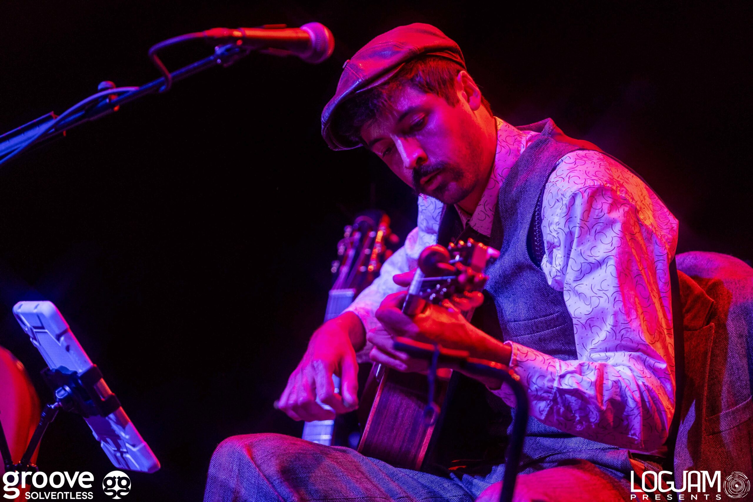 20251118_khruangbin_347_mb