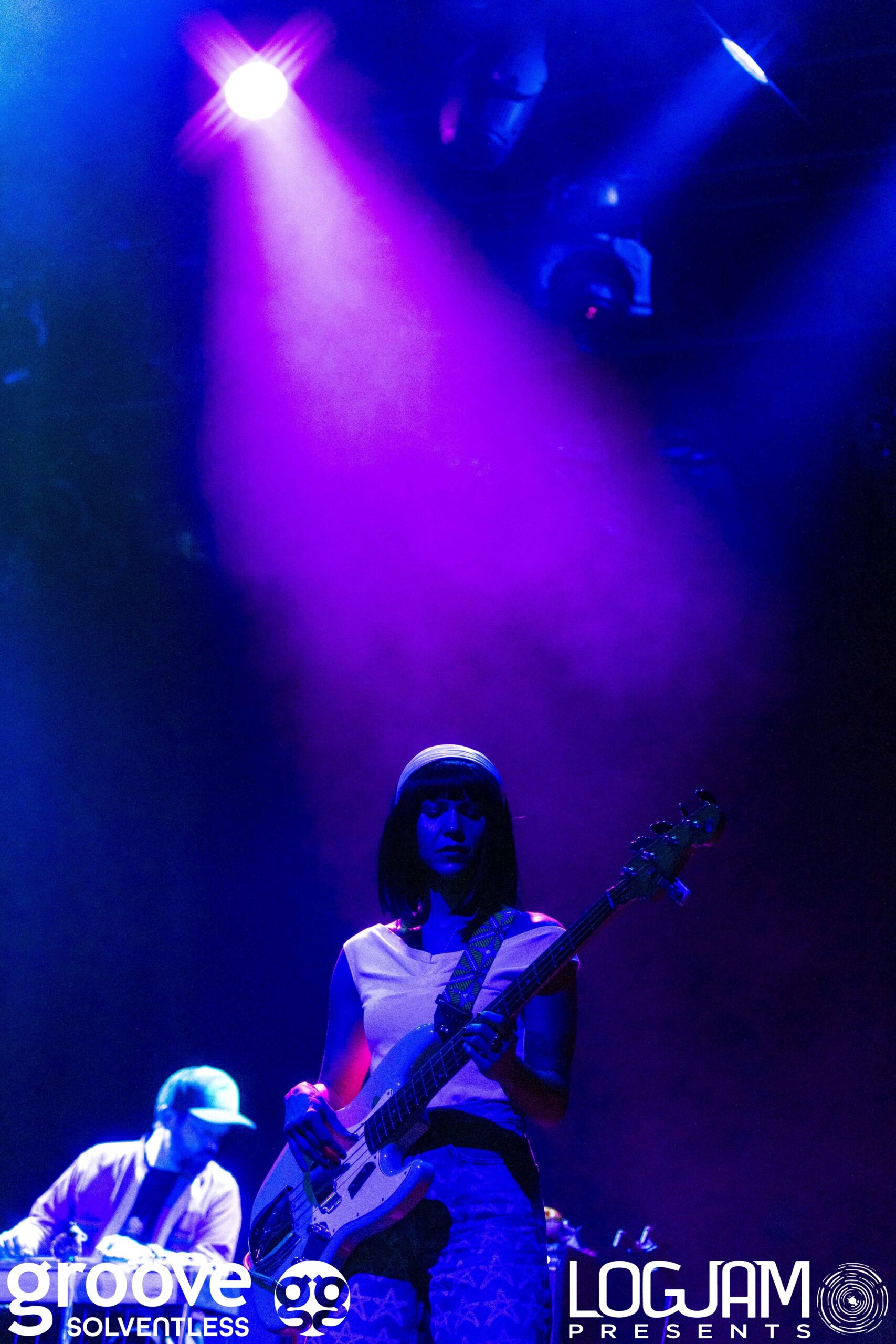 20251118_khruangbin_382_mb