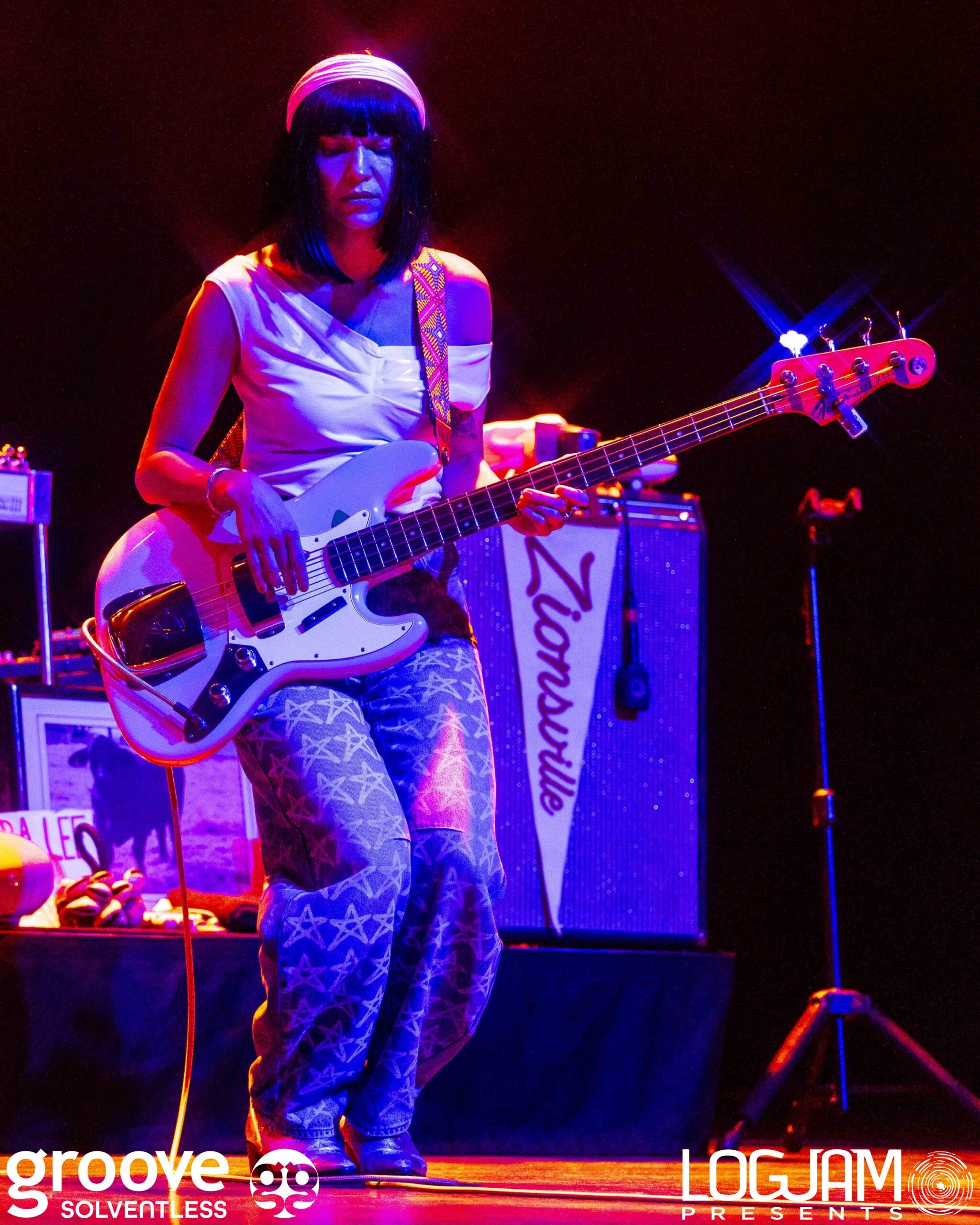 20251118_khruangbin_642_mb