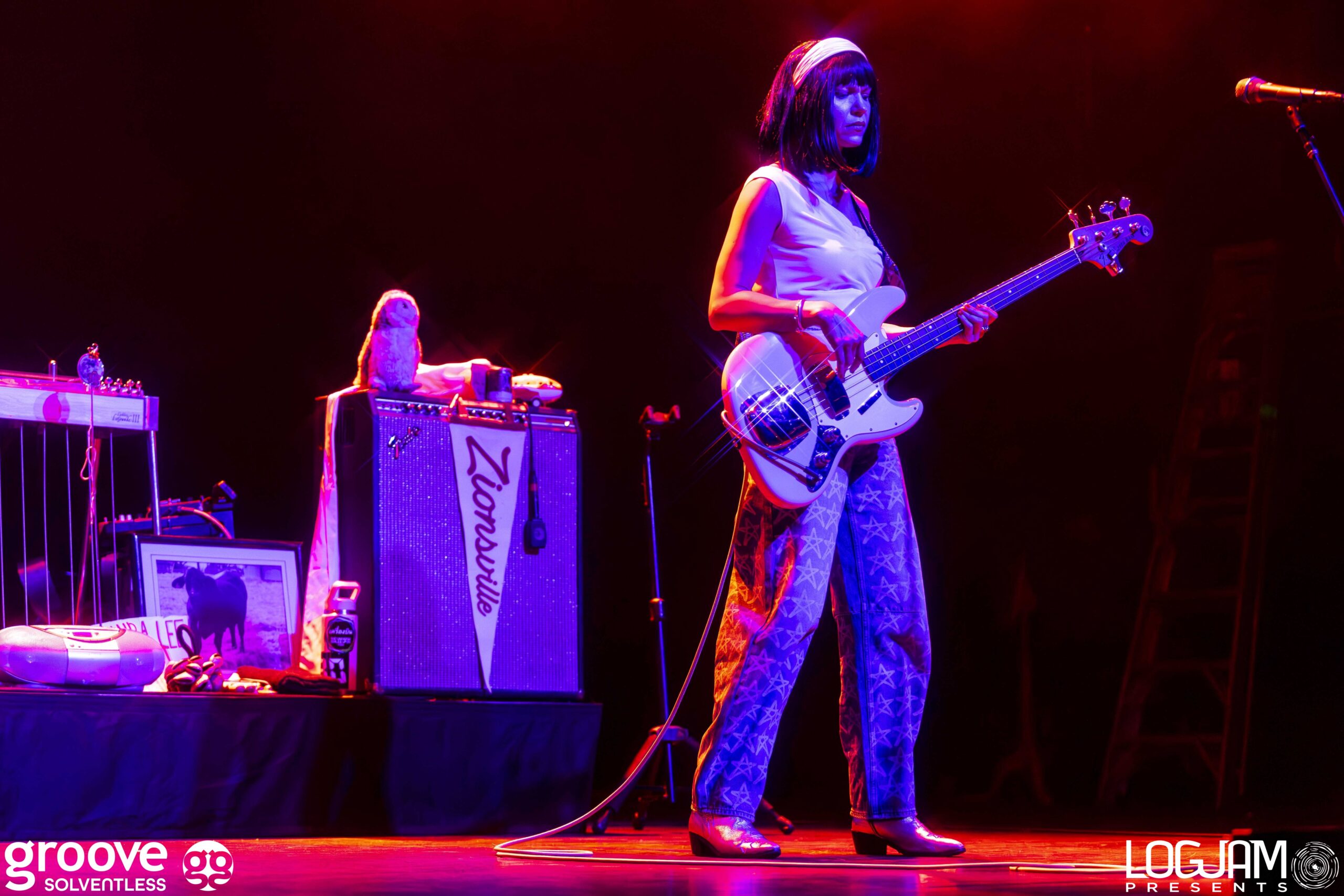 20251118_khruangbin_665_mb