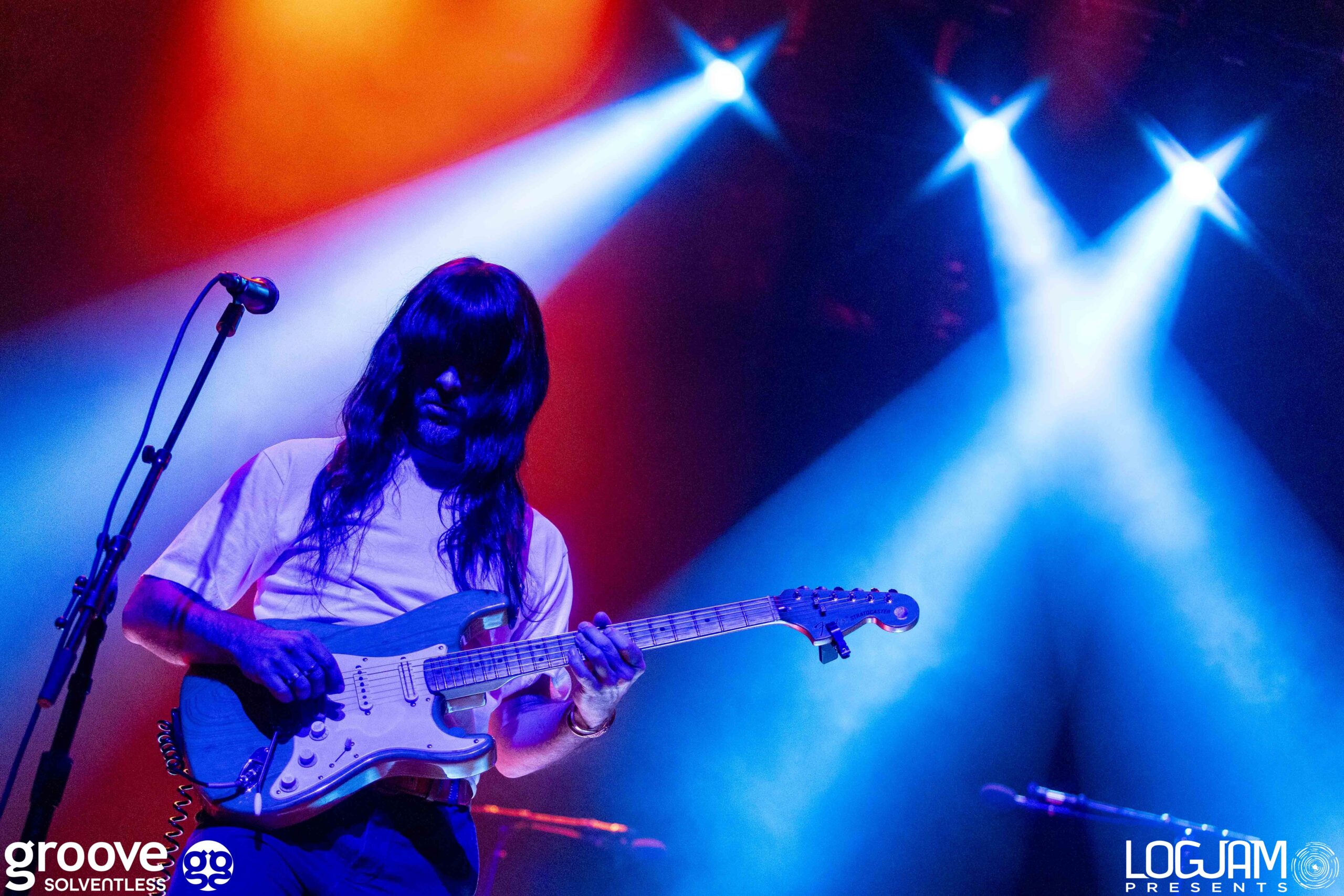 20251118_khruangbin_680_mb