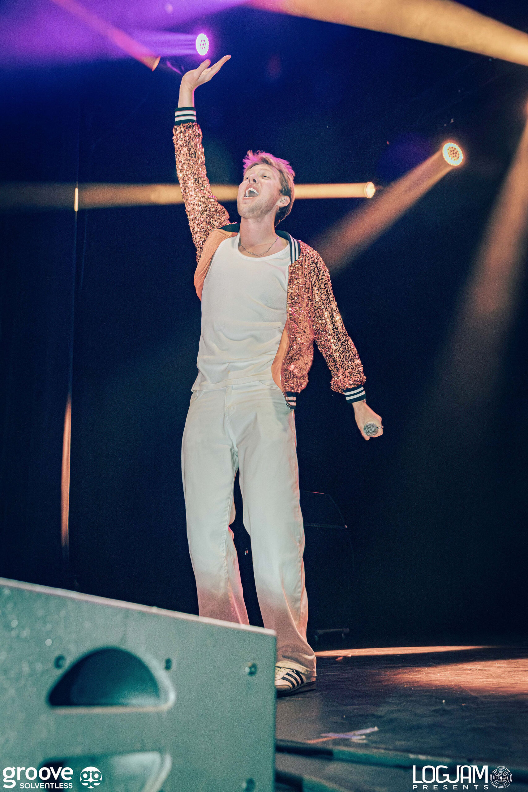 LifeofaShowgirl_Logjam-96