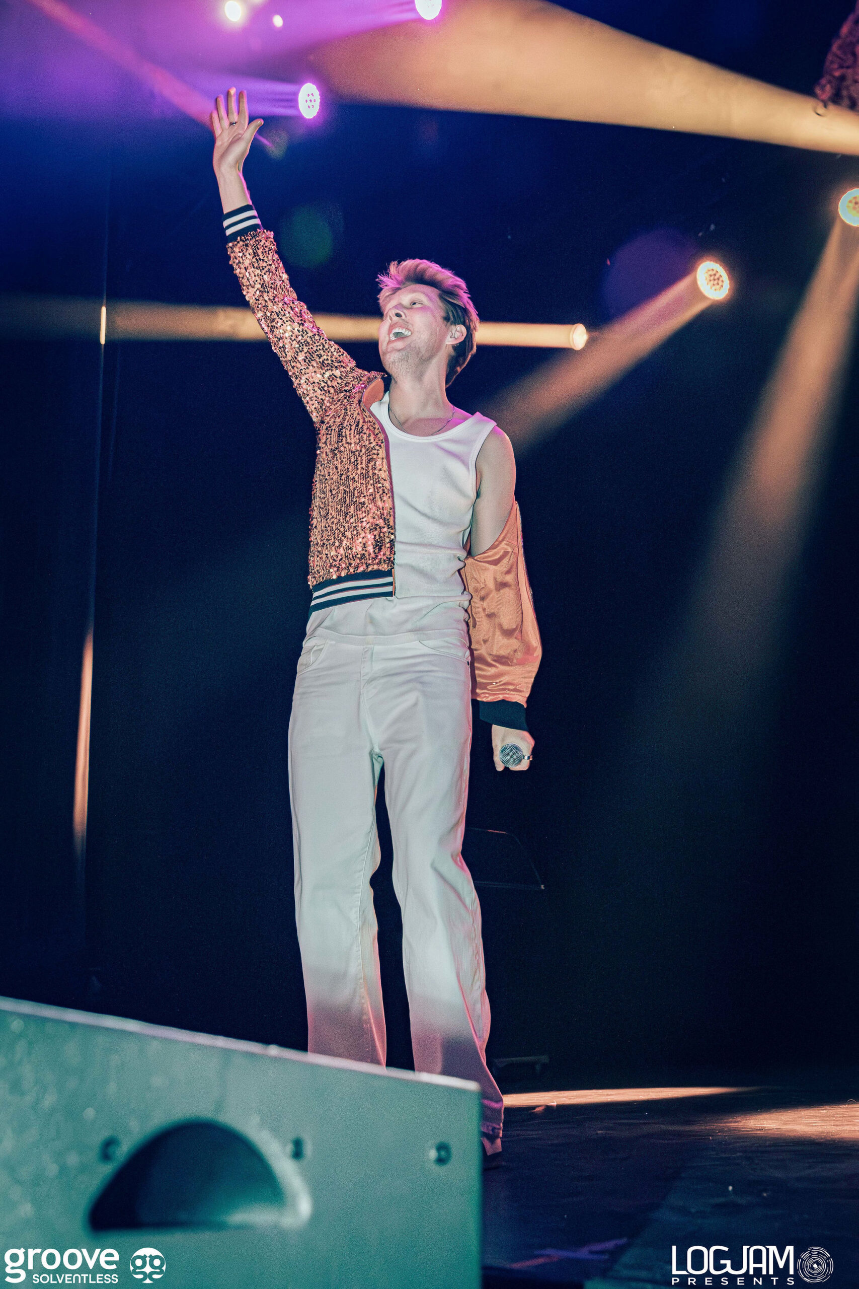 LifeofaShowgirl_Logjam-97