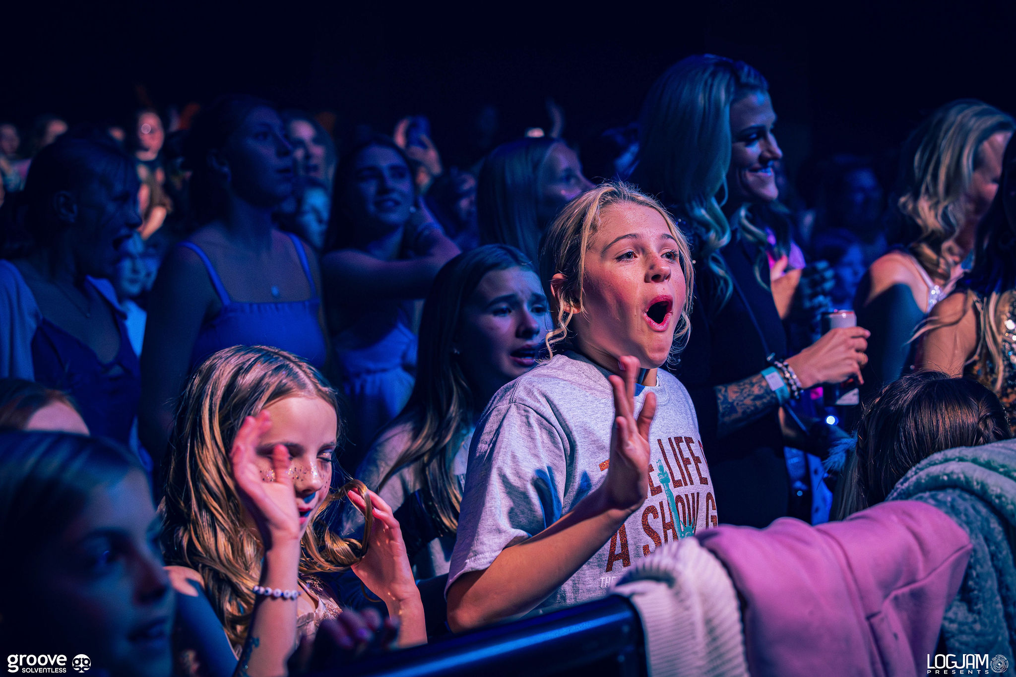 LifeofaShowgirl_Logjam_landscape-15