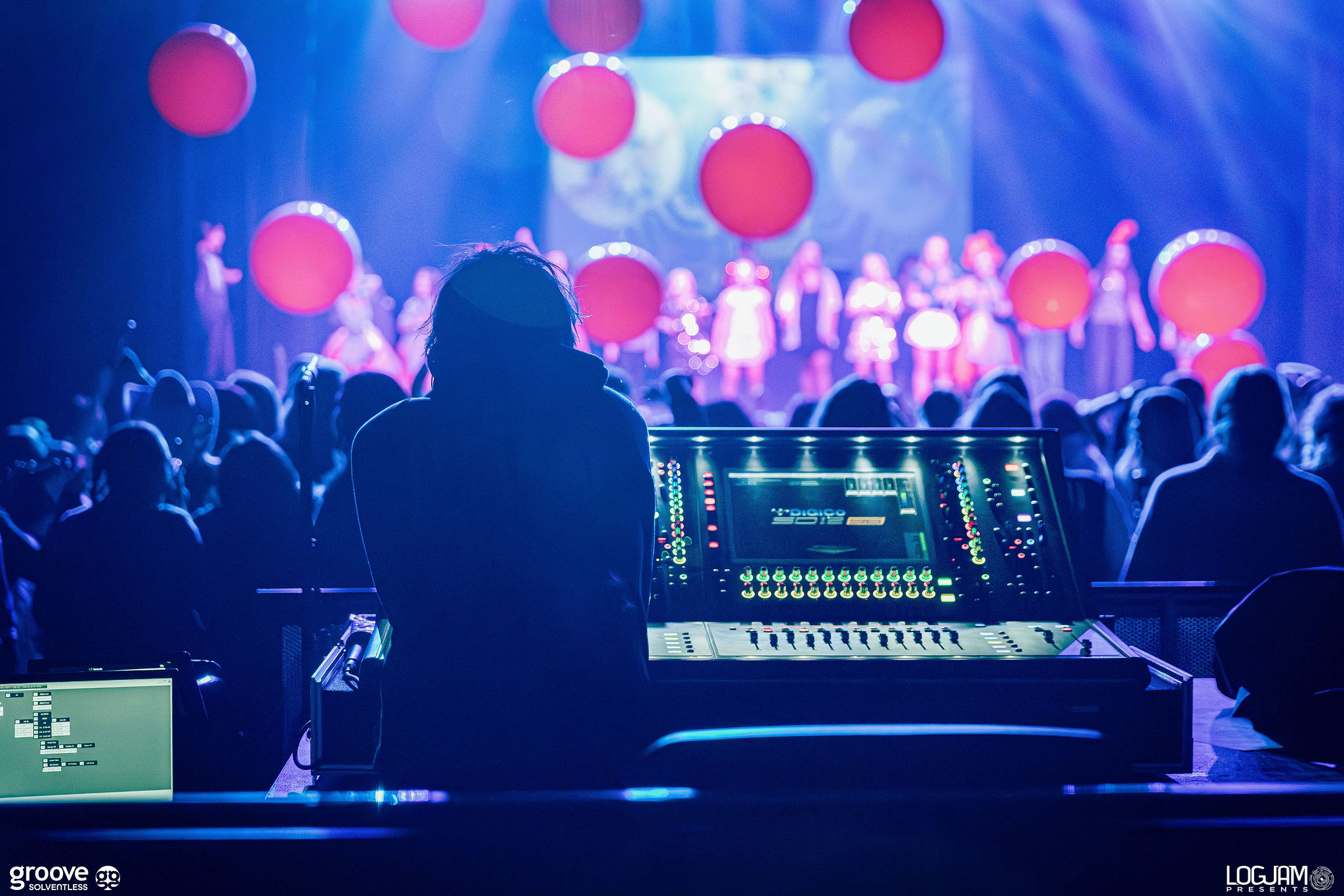 LifeofaShowgirl_Logjam_landscape-51