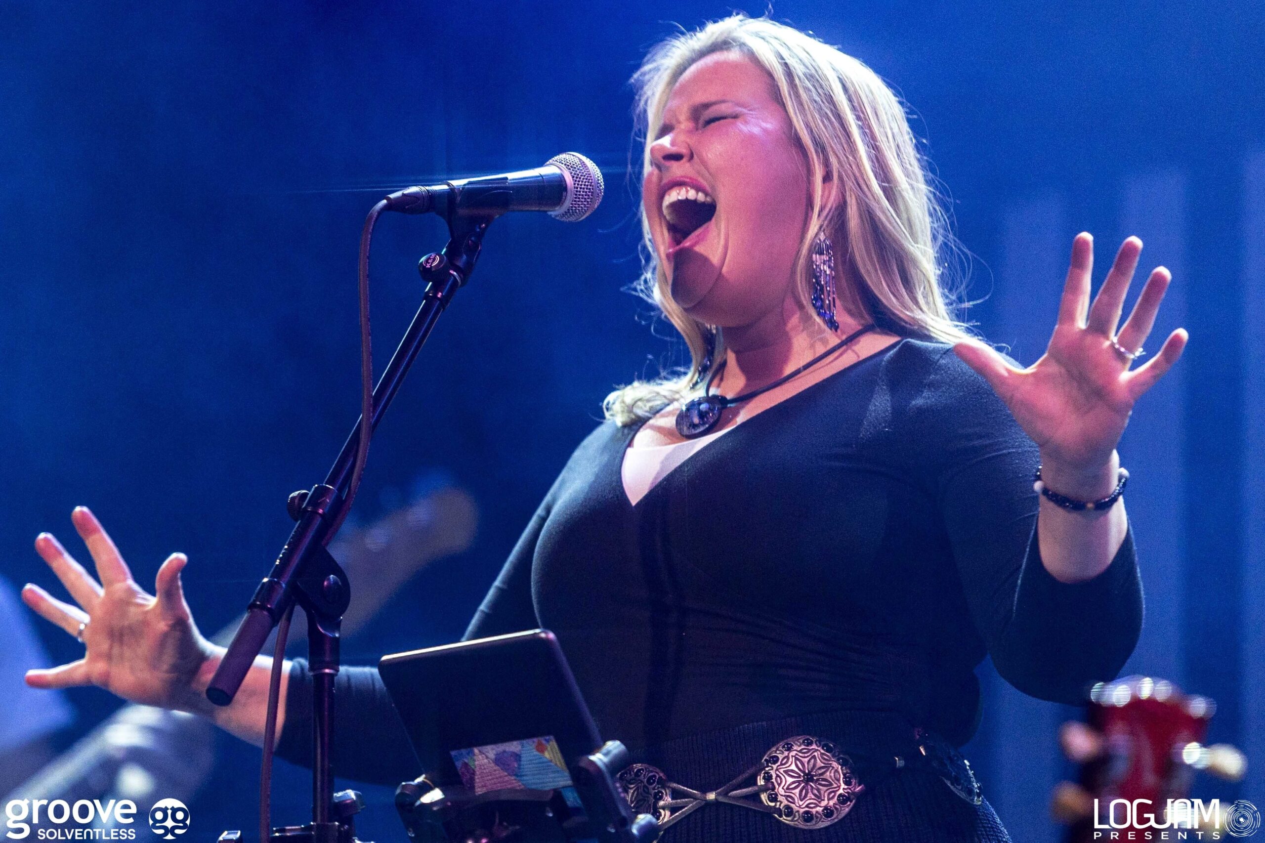 20251129_pinky-elm_0387_mb