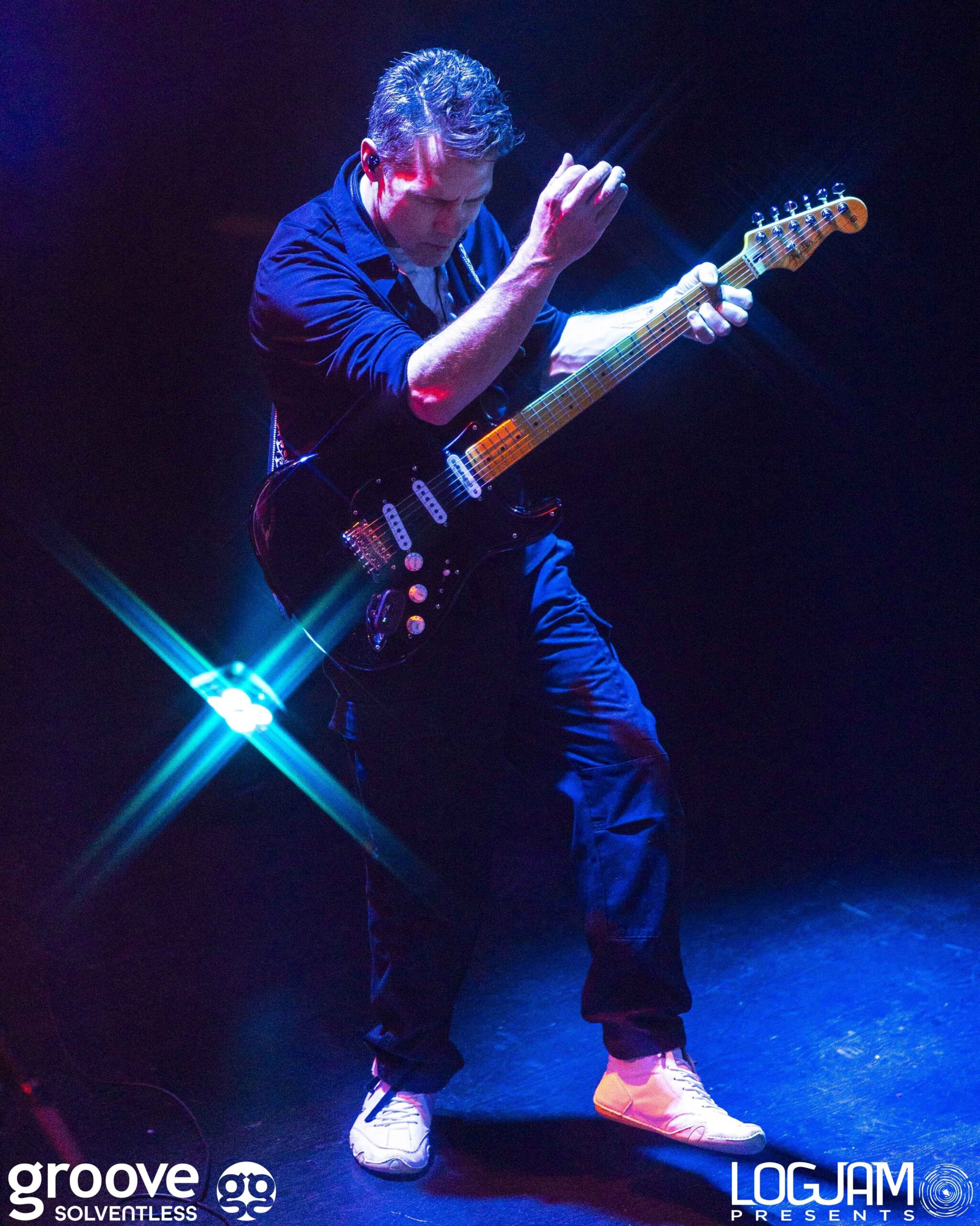 20251129_pinky-elm_1773_mb