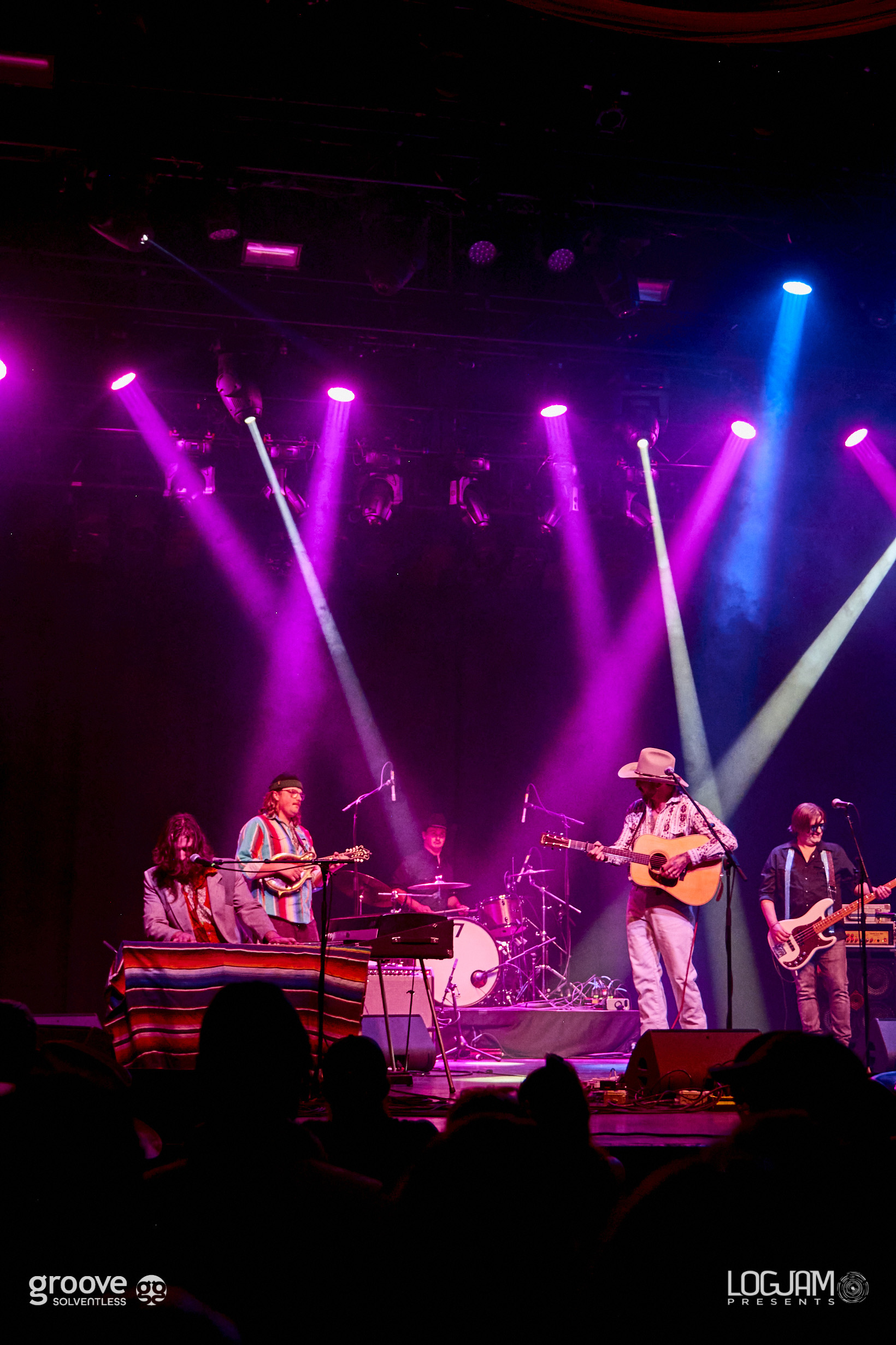 ElectricDiscoNYE25W 17