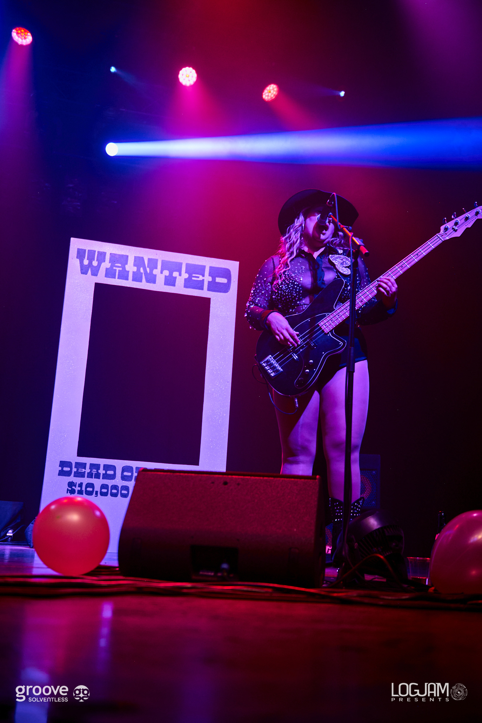 ElectricDiscoNYE25W 64