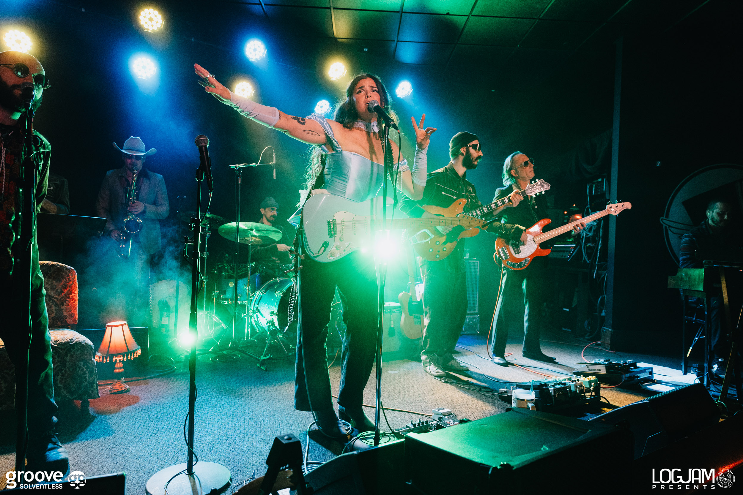 GiveittoemflorabelleTophatChadmallowphotography-1